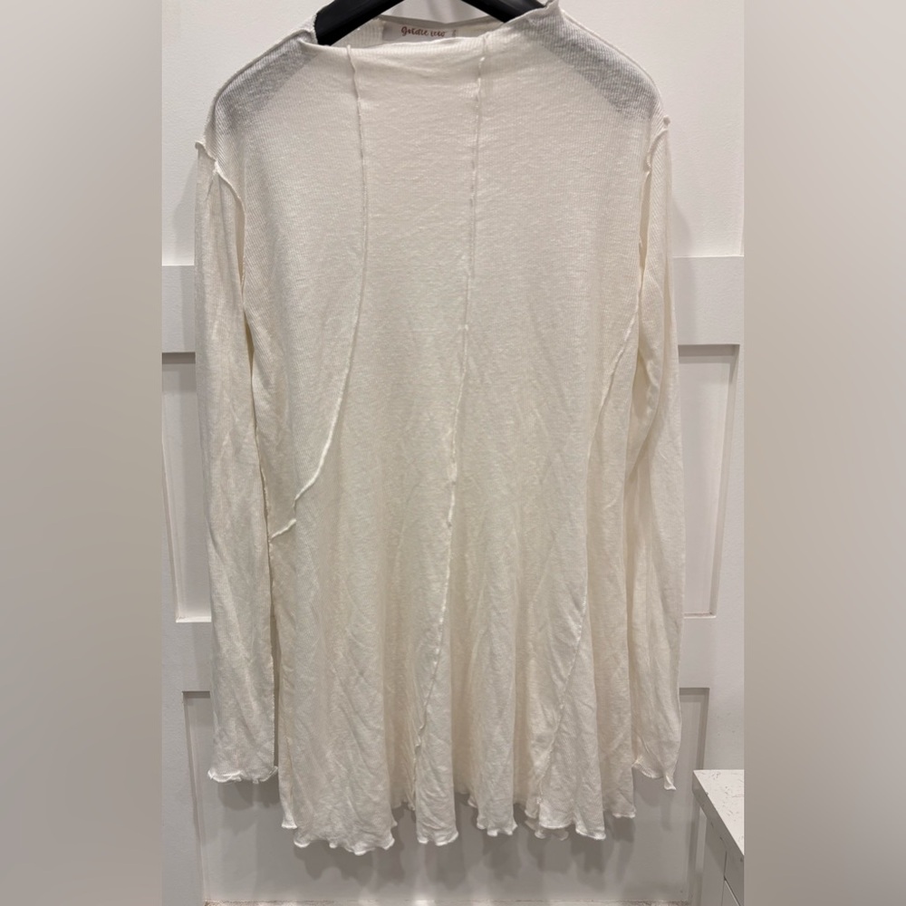 Goldie Lew Long Sleeve Lightweight Crinkle Tee in Cream